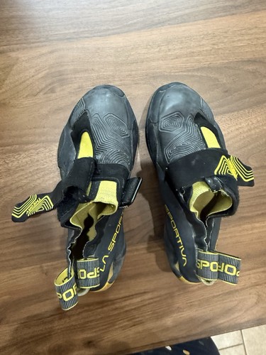 La Sportiva XS Edge 38 womens 7 Rock Climbing Shoe