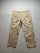 Dockers Pants Mens 40x32 Khaki Classic Fit Pleated Chino Casual Work