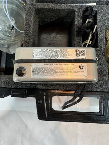 TMX412 Multi Gas Monitor with Case TMX412 and SP400 Sampling Pump Meter - Imagen 6 de 12