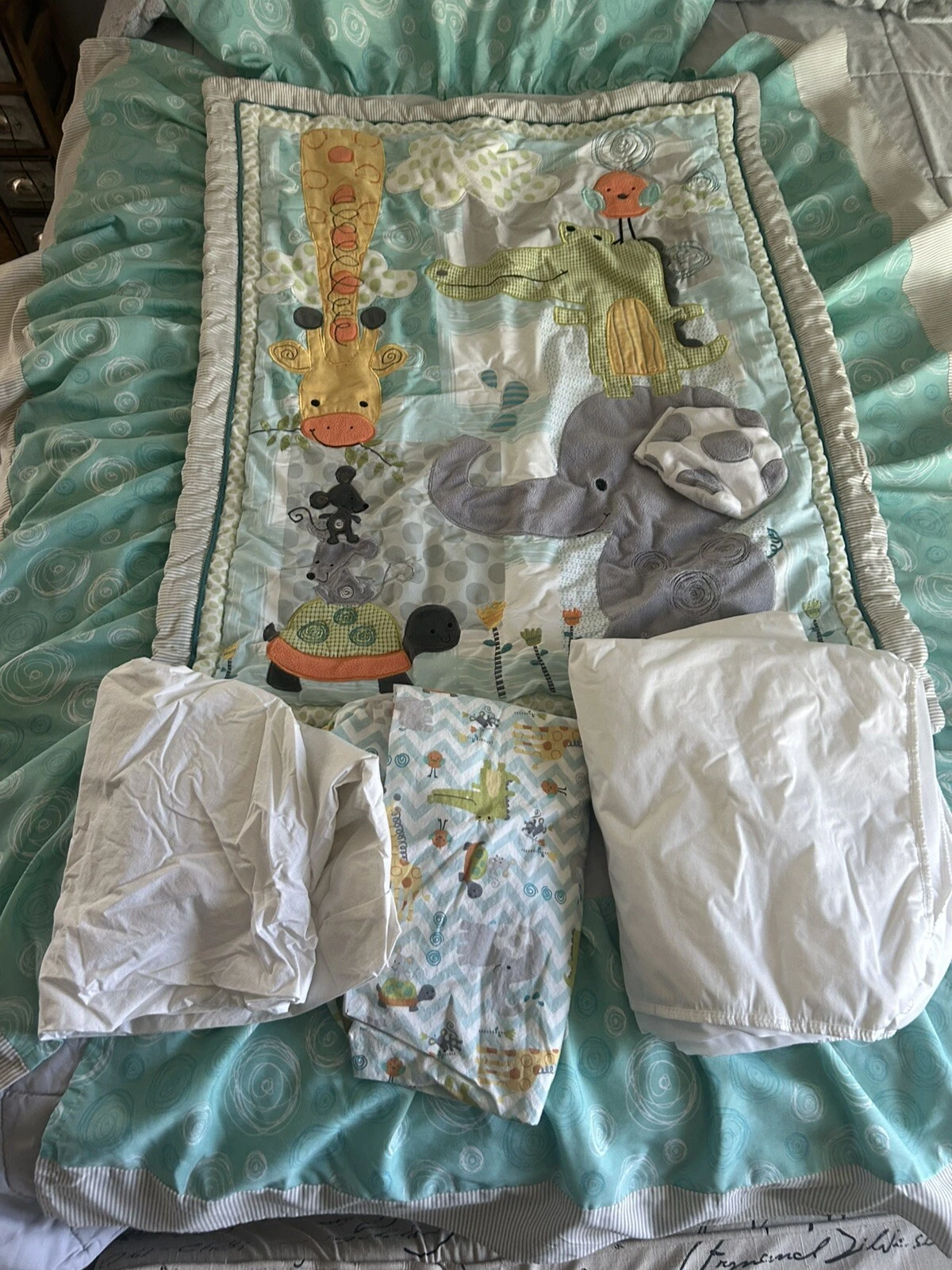 Lambs And Ivy Crib Bedding