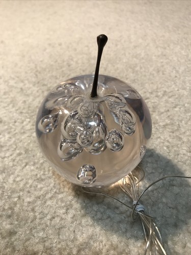 Clear Transparent Apple Fruit Decor Display Changing Light Colour 4.5" Tall - Imagen 7 de 12