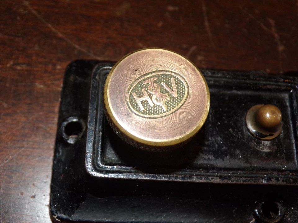 Mécanisme vérouillage de porte en fonte H et V - Photo 4/4