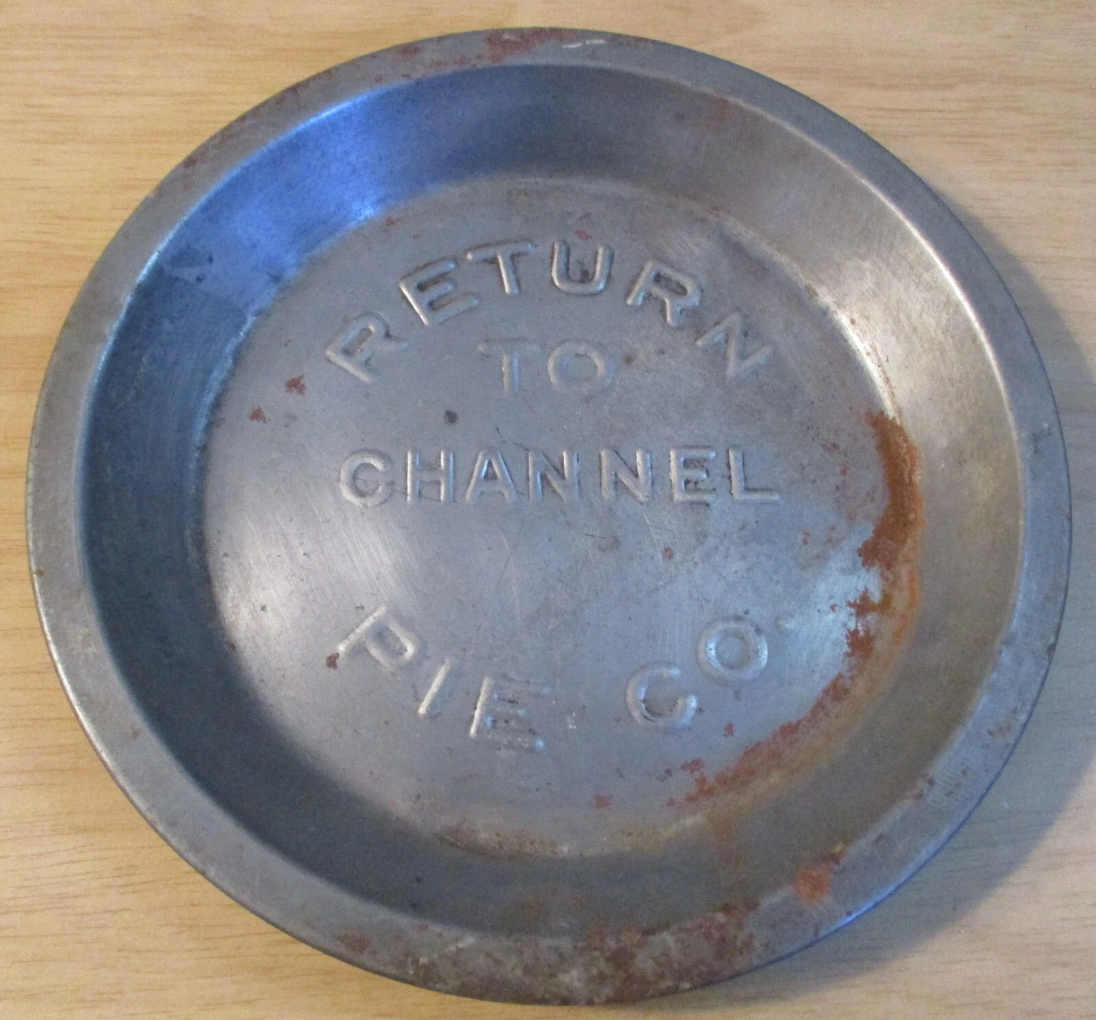VINTAGE 9" Pie Tin~"CHANNEL PIE CO"~Fresno CAL Bakery 1930-50's~