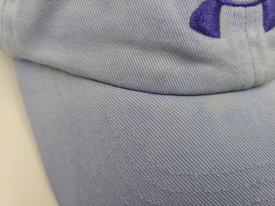 Gorra ajustable con tirantes Under Armour para jóvenes púrpura Foto 4 de 4