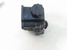 Pompe direction assistée Mercedes 220