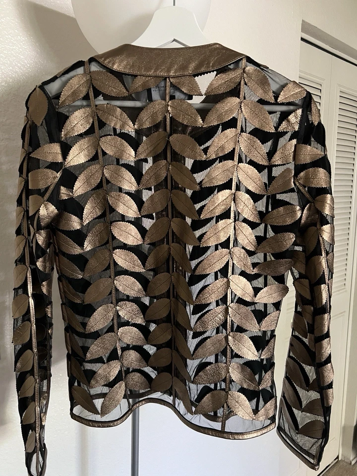 Jaqueta de couro enfeitada Neiman Marcus - Imagem 3 de 4