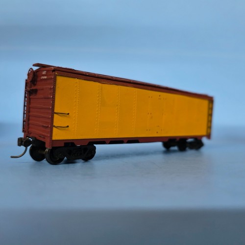 Coche de caja de acero Athearn escala HO 40' ART 21596 amarillo marrón vintage usado | Condition: Used