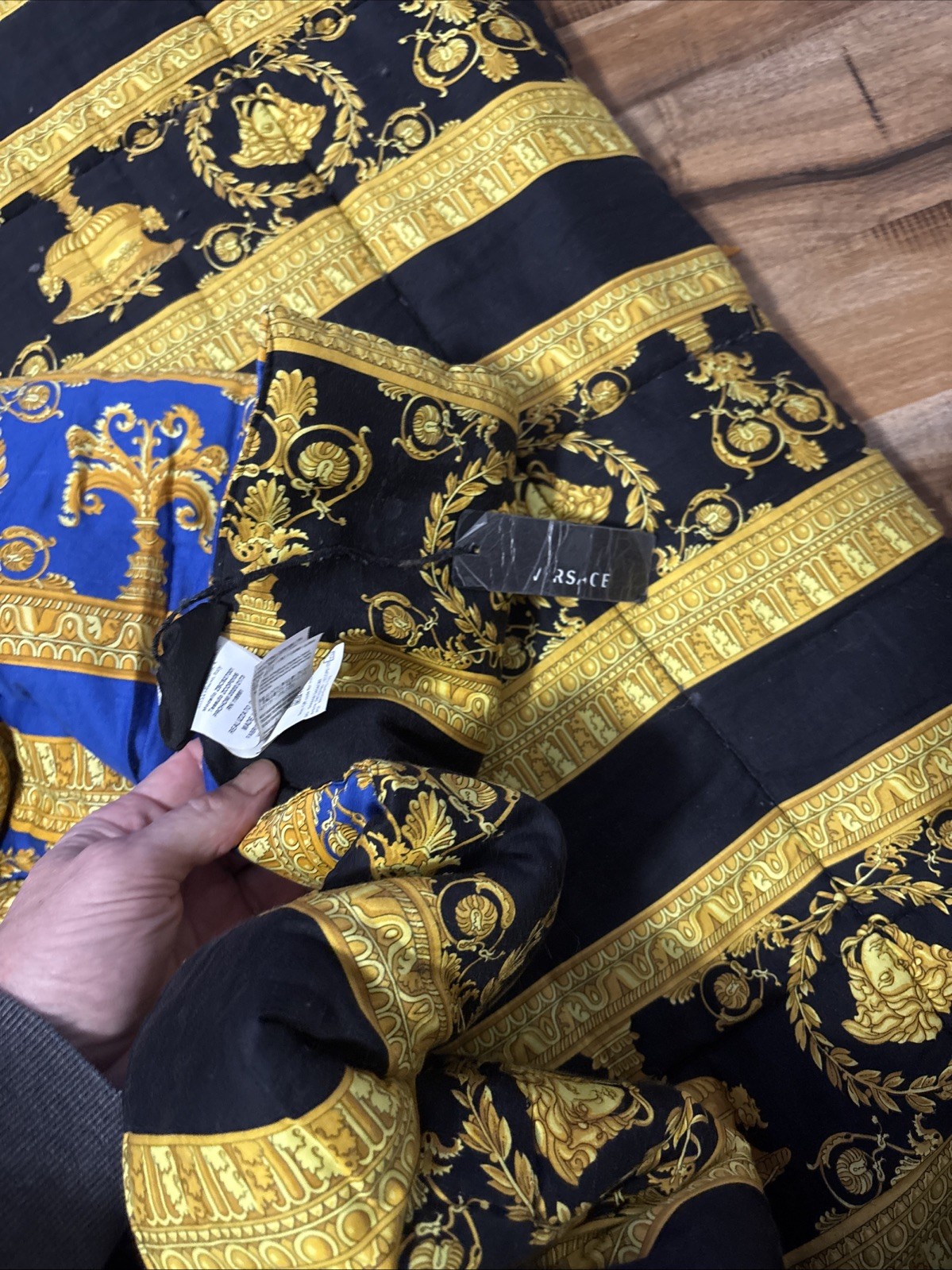 Versace I Love Baroque Double-Face Comforter 103x98 thumbnail 3