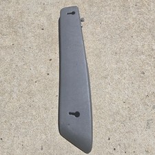2005 Dodge Grand Caravan Seat Riser Trim Shield Left Inboard Gray Oem C5cs-4128