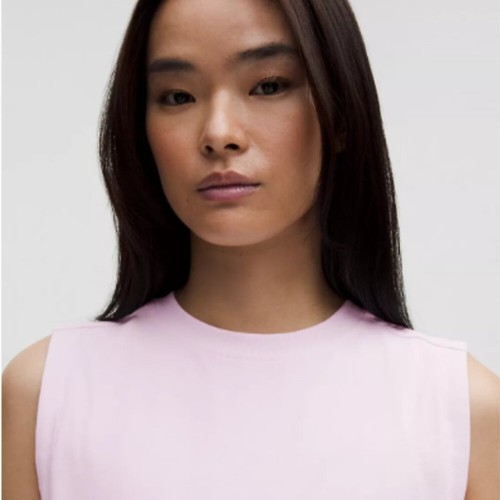 Camiseta sin mangas Lululemon All Yours de algodón orgánico talla M rosa organza elástica suave nueva con etiquetas - Imagen 3 de 12