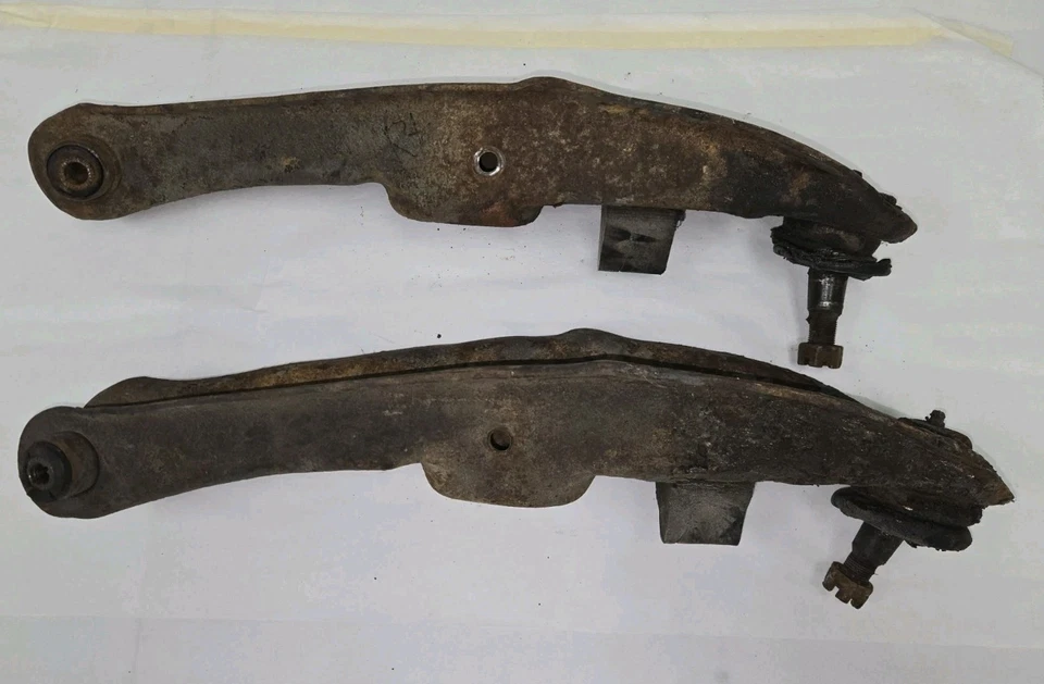 1967-68 Cadillac Deville Fleetwood Front Lower Control Arms OEM GM - Image 3 of 4
