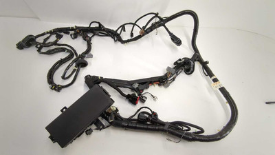 New OEM genuine Ford Engine Wiring Harness Fuse Box 2010