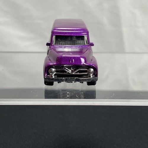 Matchbox Ford F-100 Panel Delivery (1955) Purple from 2007 1:69 - Picture 2 of 7