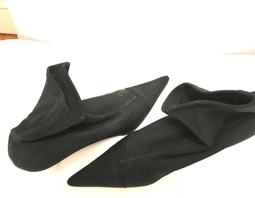 DELMAN-BLACK FIBER FABRIC, POINTY SLIP ON ANKLE BOOTS, SIZE: 8.5 - Picture 6 of 7