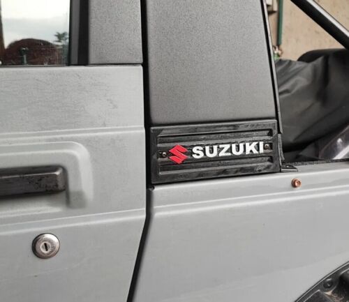 PAIR (2) Suzuki Samurai Side Moldings - Picture 1 of 4