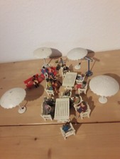 Konvolut Figuren und Zubehör Marktplatz Kaffee Diorama Stühle evntl. Elastolin