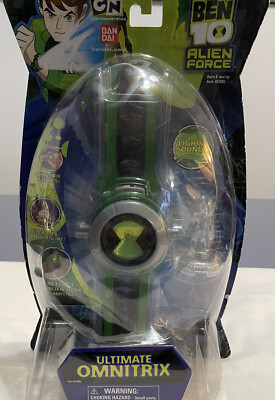 Ben 10 オムニトリックスUltimate Omnitrix BEN 10 ULTIMATE OMNITRIX w/ 4 action figure w/ small figure