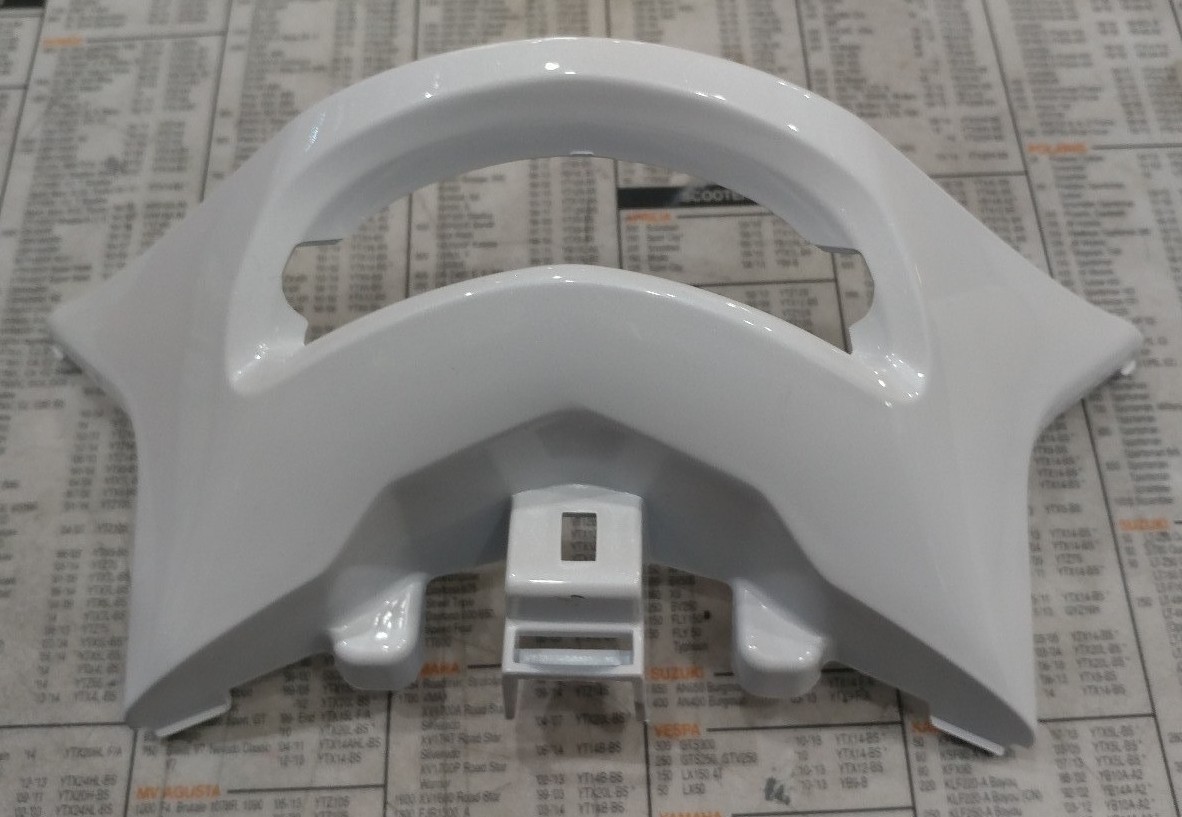 2015 KYMCO LIKE 200 IE FRONT COVER LOW WHITE 65303-LGR5-E10