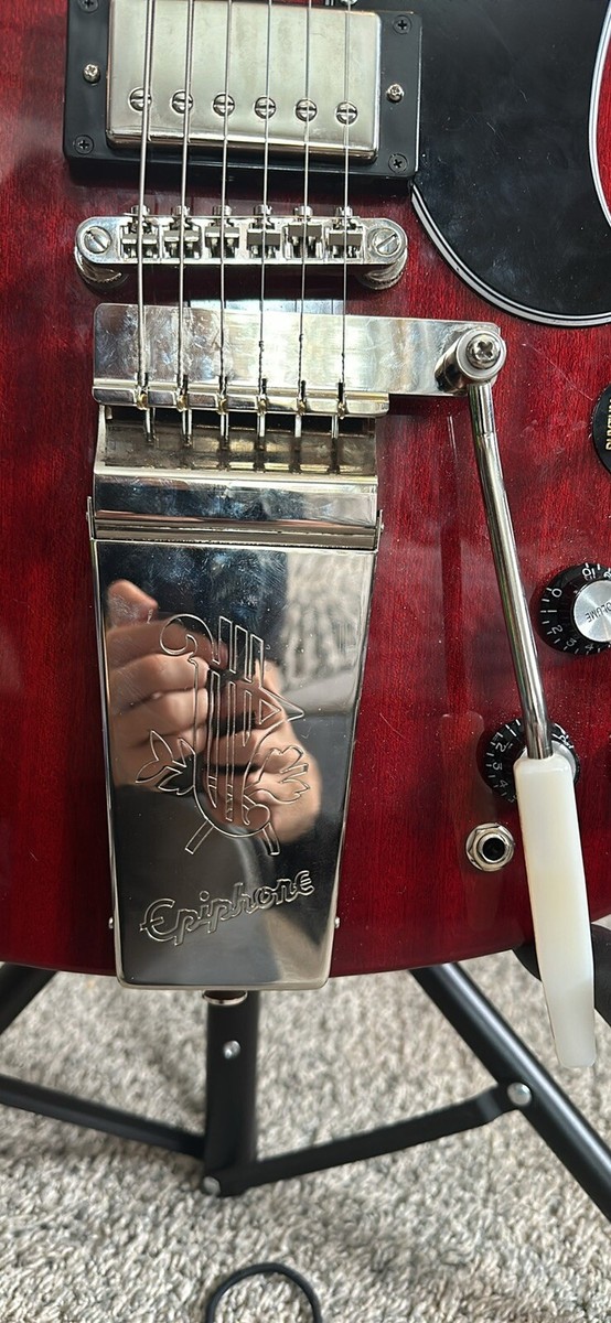 Epiphone SG Standard '61 Maestro Vibrola Electric Guitar