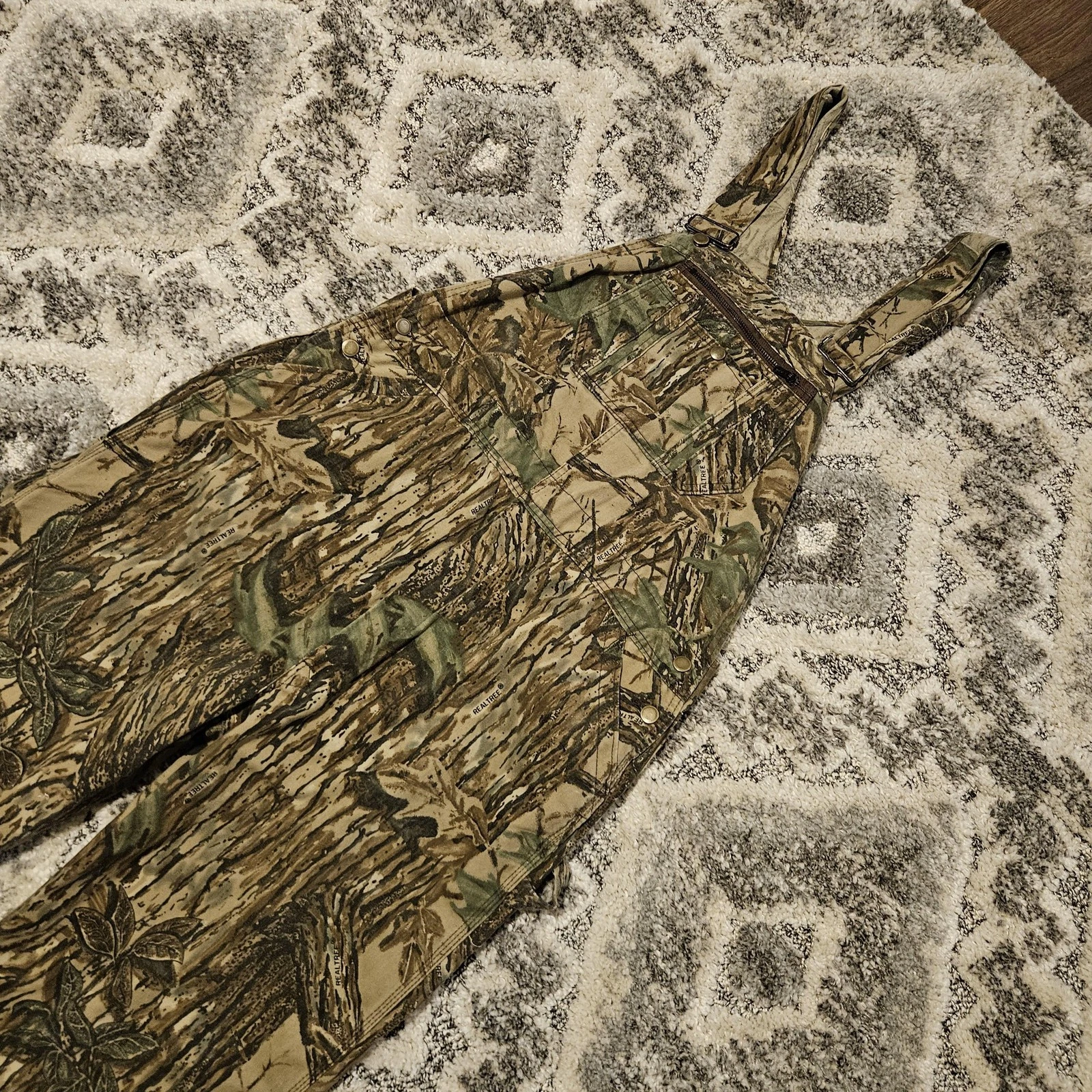 Cabela's Bib Overalls Mens 38-40 Realtree Camo Hunting Workwear Outdoor Made USA
Opens in a new wind