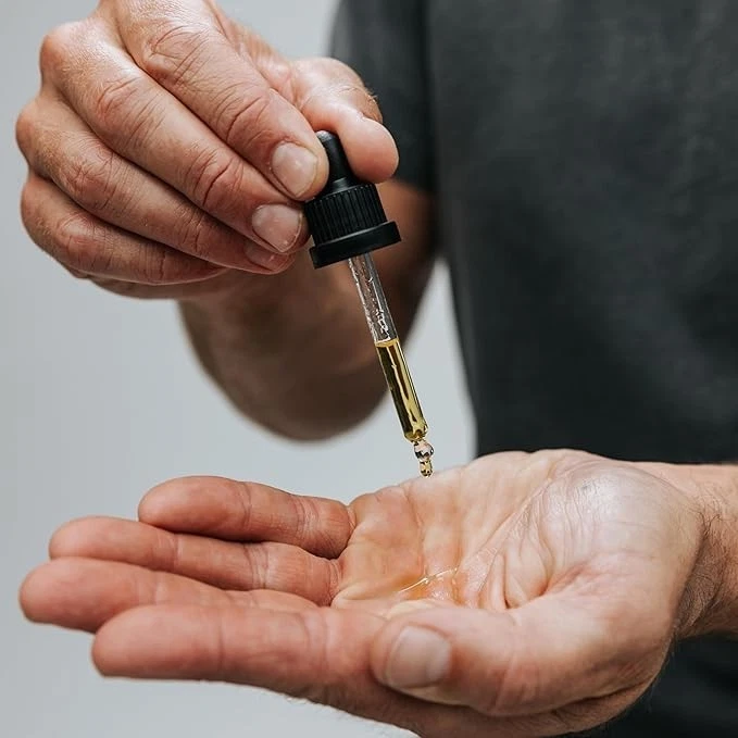 Caldera + Lab The Good | 男士有机保湿面部精华液适合干性、敏感 — 第 3/4 张图片