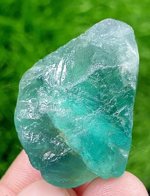 20 Gram Beautiful Apple Green Flourite Crystal From Afghanistan