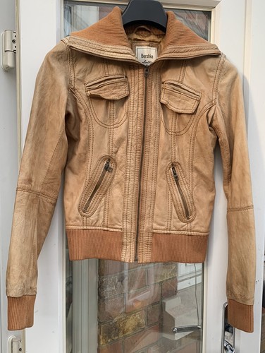 Bershka Vintage Damas Marrón Motociclista Chaqueta de Cuero de Oveja Real S 26MEX C34”L24” EN MUY BUENA CONDICIÓN - Imagen 2 de 11