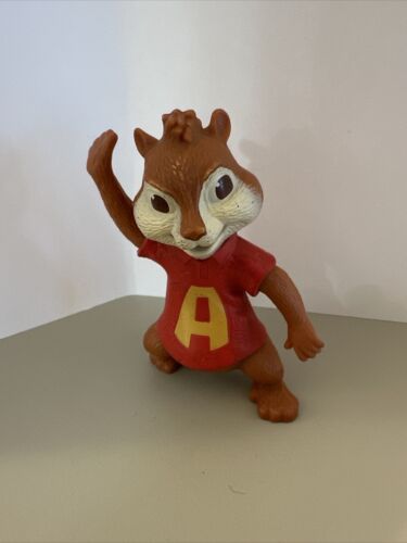 McDonald's Alvin & The Chipmunks 2011 Chipwrecked #1 Figure Happy Meal Toy - Picture 1 of 6