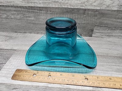 L.E. Smith Art Glass Hand Blown Teal Blue Glass Top Hat Vase 7-1/2'' W x 3-3/4'' H