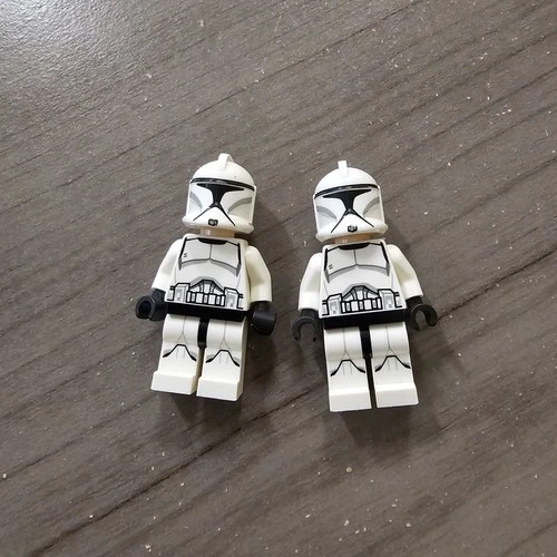LEGO Star Wars Clone Trooper Minifigure Phase 1 Bundle Lot Of 2. FAST SHIPPING!.