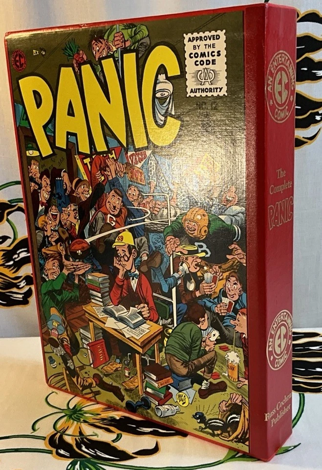 The Complete Panic EC Slipcase Hc  - Imagem 2 de 4