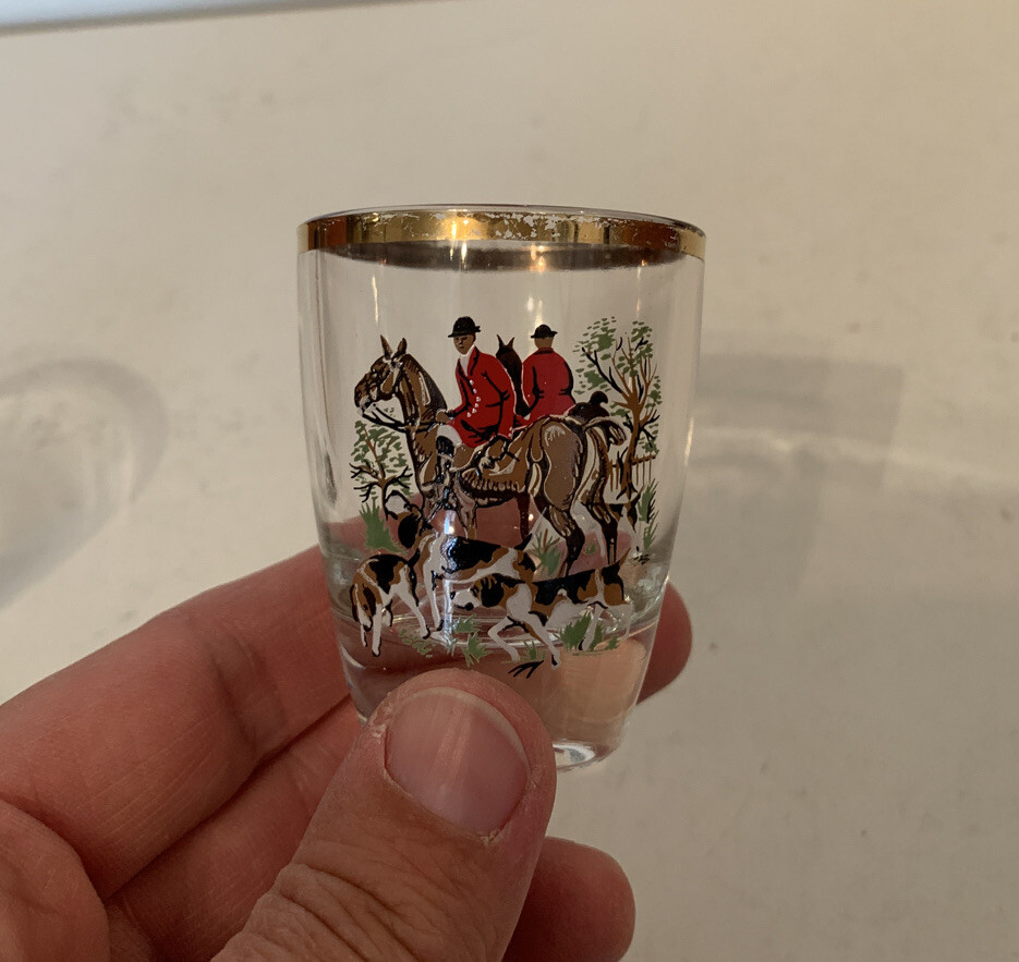 Vintage Set Of 2 Shot Glasses Hunting Scene eBay