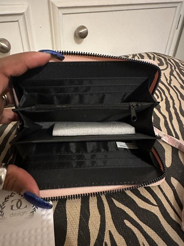 GC Design Wallet - Picture 6 of 6