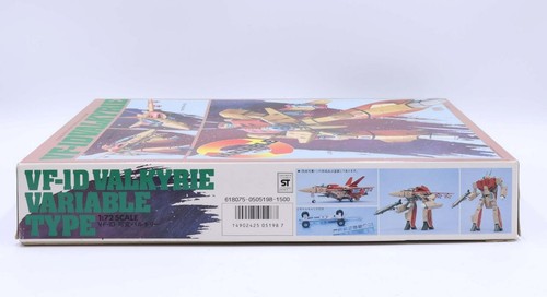 VF-1D Valkyrie 3 Model Variable Type 1/72 Macross Robotech Bandai Model Kit - Picture 4 of 9