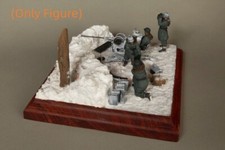 1:35 resin figure model 4 German Artillery Soldiers in WW II Only Figure