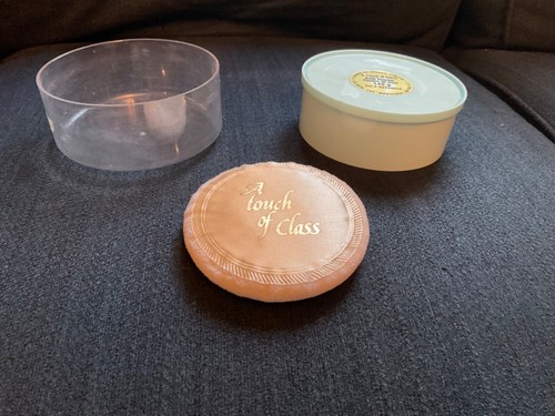 Vintage Unopened Faberge A Touch of Class Dusting Powder with Puff - Picture 4 of 5