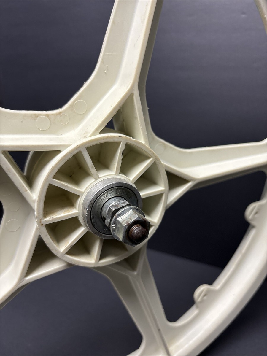 NOS 20” O.G.K OGK Front White MAG Wheel bmx JAPAN Suzue Fit: GT