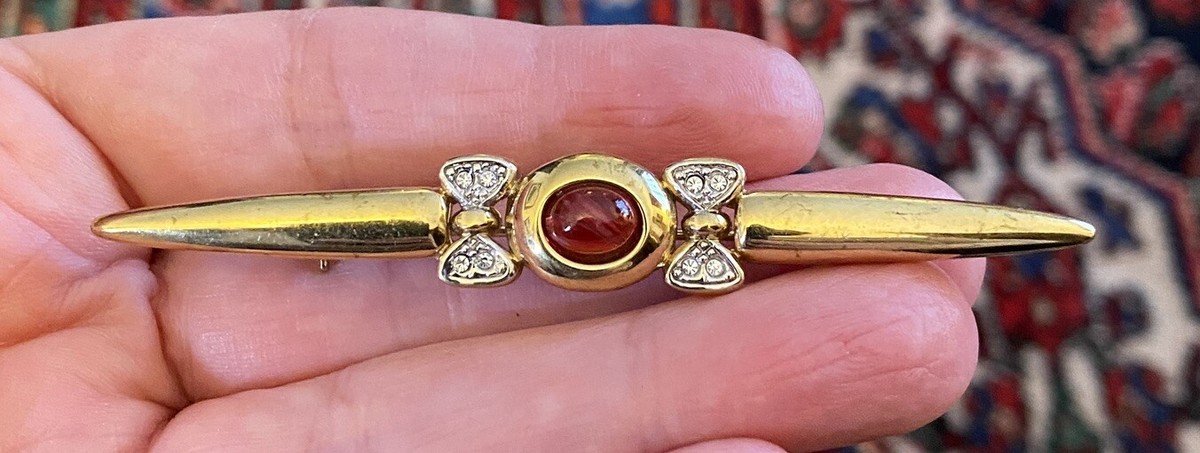 Vintage Signed “Ultima” Edizione Bar Brooch Italian Rhinestone And Art Glass Pin