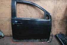 BFD057921 2015 ISUZU DMAX 2.5TD BLADE AUTO FRONT DOOR O/S