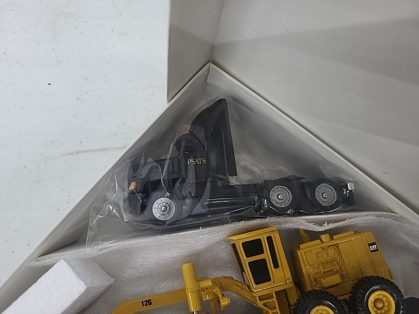 Picture 4 of 9