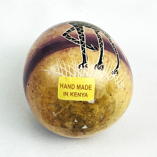 Handcrafted Vintage Kenya Stone Egg Etched Giraffe Design Paperweight - Picture 3 of 6