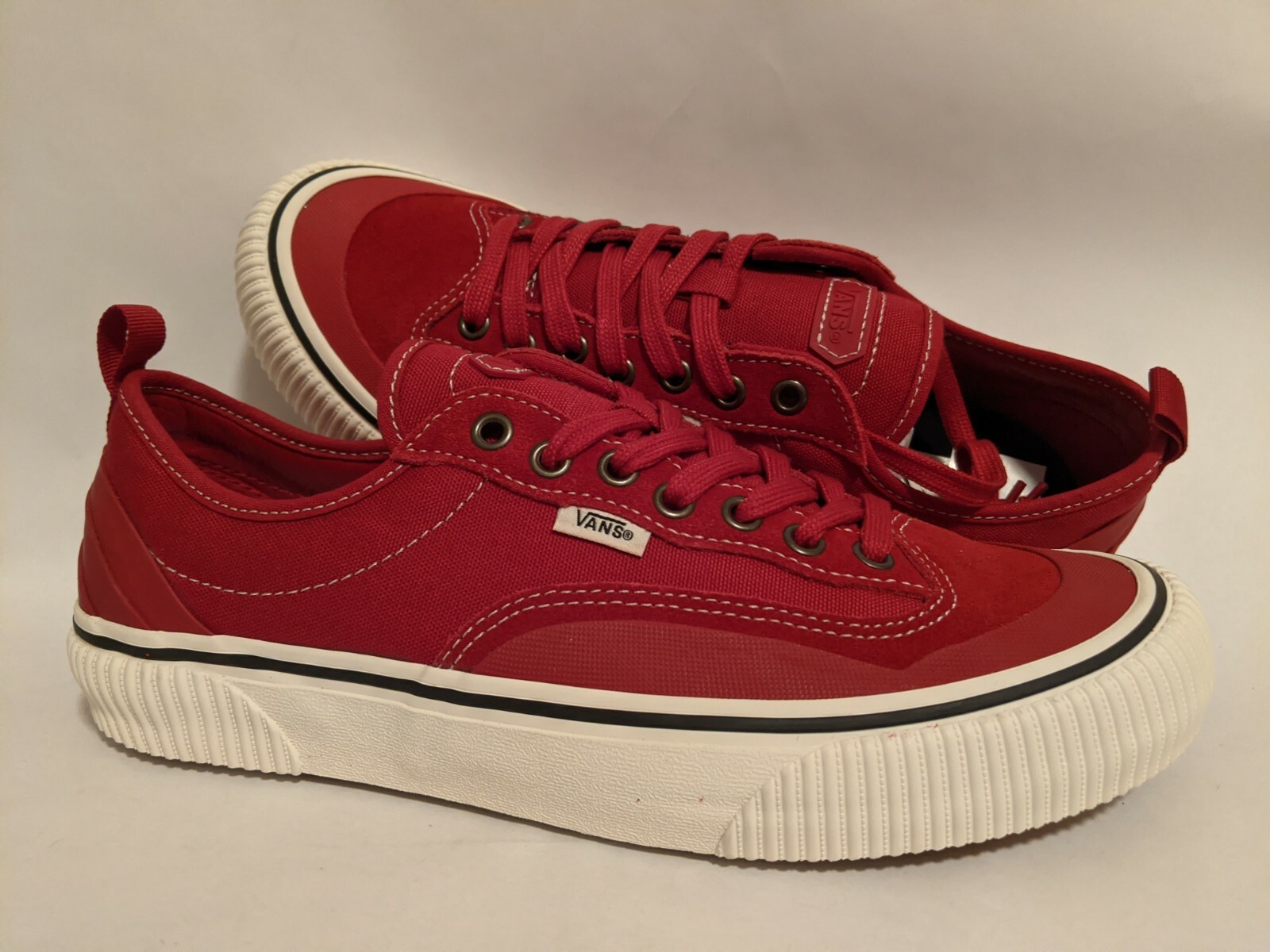 vans authentic 42