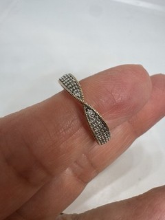 BEAUTIFUL VTG 10K YG SMALL PAVE DIAMOND RING 2.57 GRAMS NO RES! LOVELY PC!