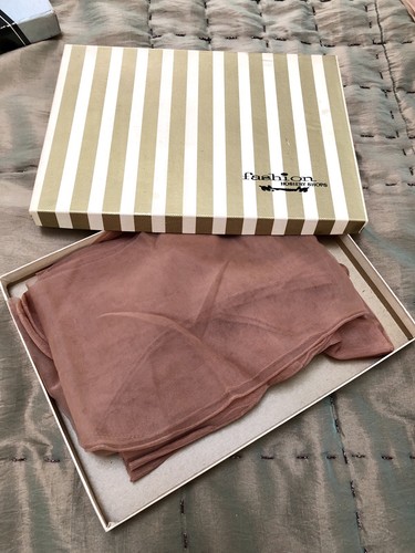 3 PAIR) VTG DEADSTOCK Unworn 1940s SEAMED SHEER Nude Cuban Heel STOCKINGS $NoRsv - Picture 10 of 10