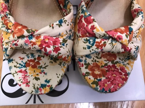 Floral Wedge Sandals, By Rampage “Brixton” EXCELLENT CONDITION - Picture 4 of 12