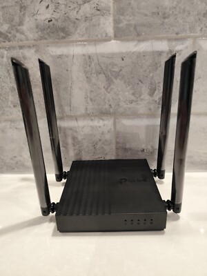 TP-Link AC1200 Dual-Band Gigabit WLAN Router, 4XGbps LAN Ports Archer C64 schwarz