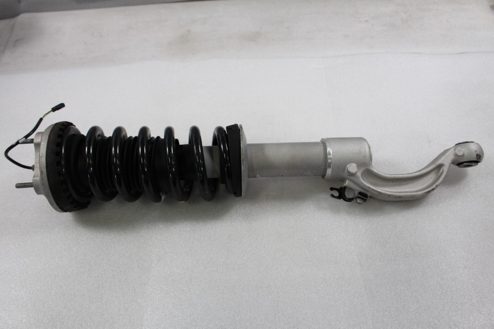 2016 Maserati Quattroporte, Ghibli, Front Shock Absorber, Used, P/N 670030332