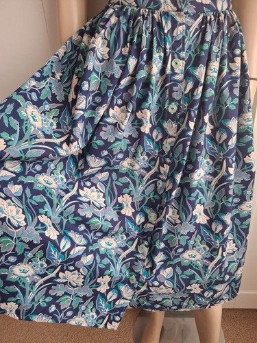 Vintage Handmade Cotton Skirt Full /Floral Print Front Fastening Waist 28 inches