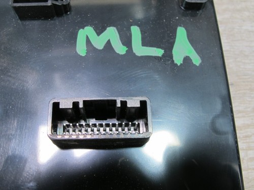 2017-2020 MASERATI LEVANTE M161 A/C AIR CONDITION CONTROL MODULE 6701003460 - Picture 2 of 13