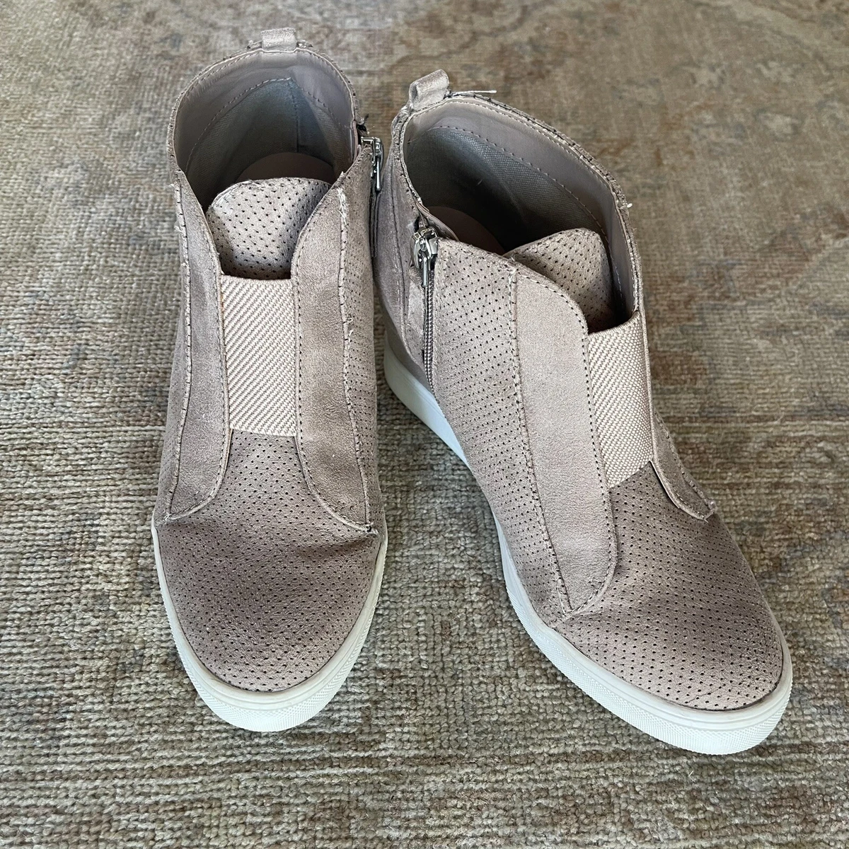 Mia cristie cheap wedge sneaker
